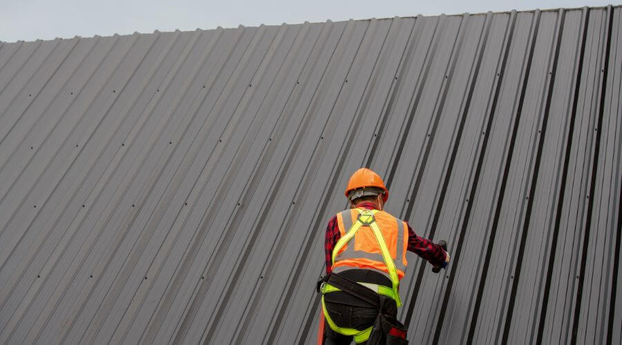 Professional gutter cleaning in Blanco, OK